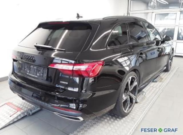 Audi A4 40 TFSI Avant Quattro S-Line S-Tronic