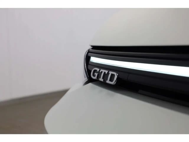Volkswagen Golf 2.0 TDI DSG GTD