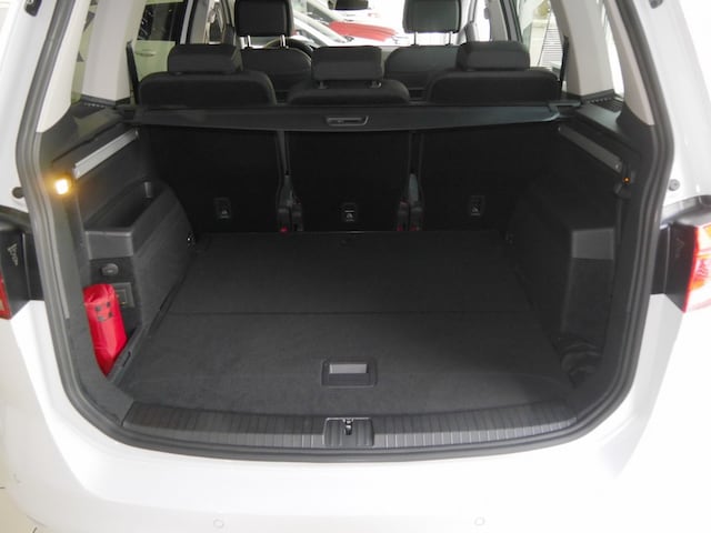 Volkswagen Touran 1.5 TSI DSG Move