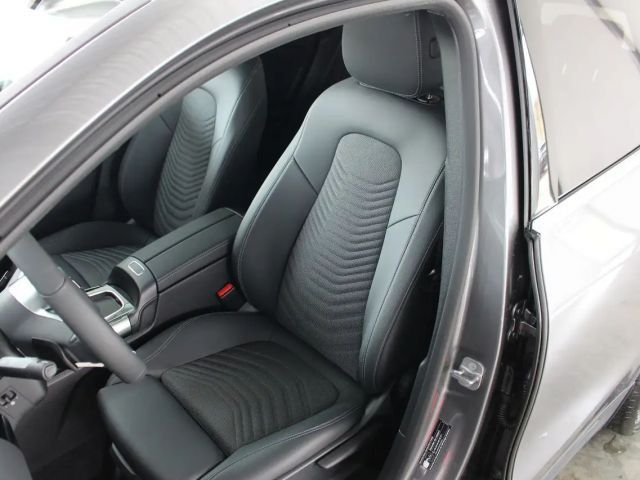 Mercedes-Benz GLA 200 Progressive