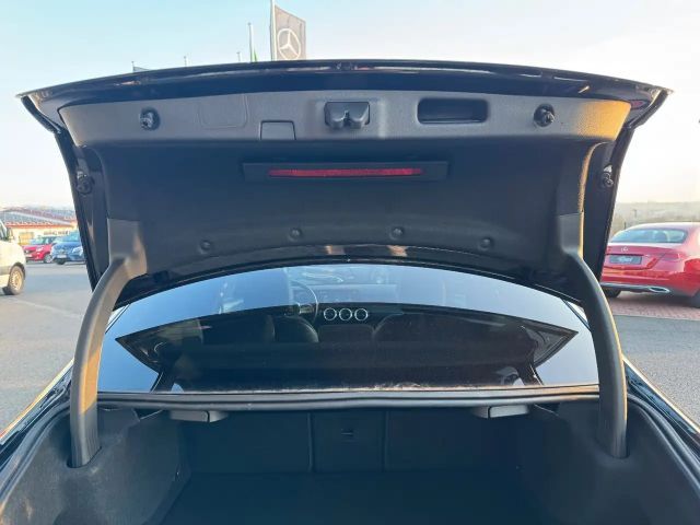 Mercedes-Benz A 250 A 250 e AMG Line