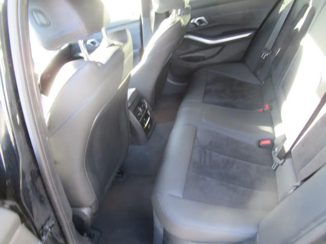 BMW 320 320d M-Sport xDrive