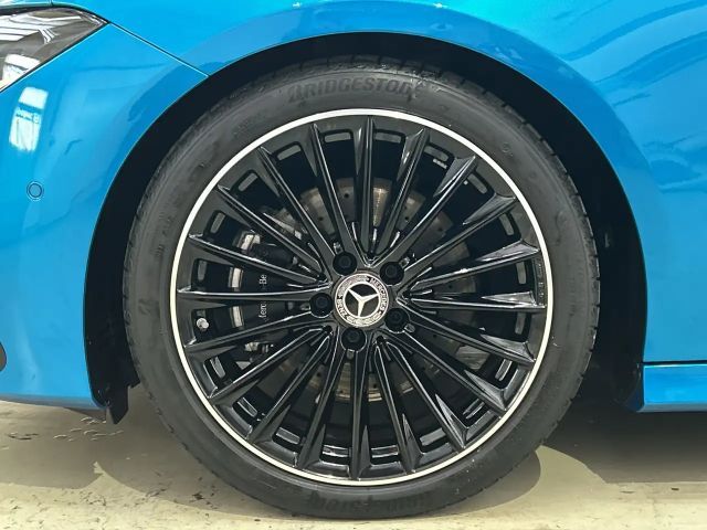 Mercedes-Benz CLA 220 4MATIC Coupé