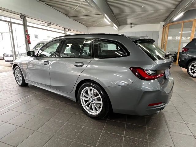 BMW 320 320d Touring xDrive
