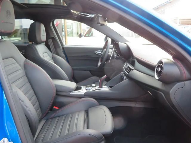 Alfa Romeo Giulia Q4