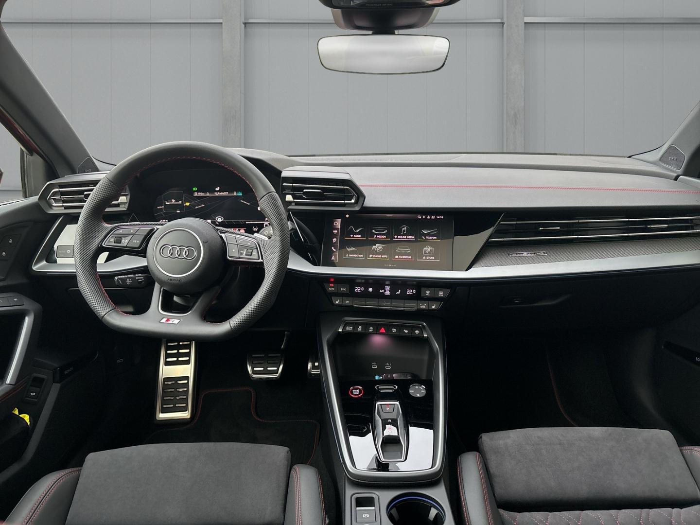 Audi S3 Quattro S-Tronic Sedan