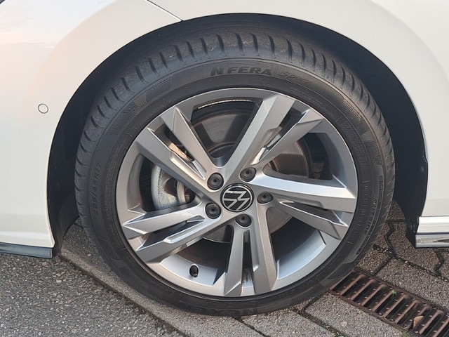 Volkswagen Golf 2.0 TDI DSG R-Line Variant