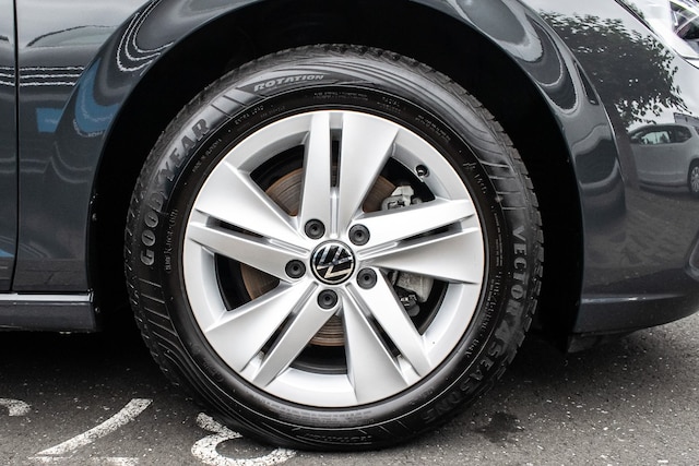 Volkswagen Golf 1.5 TSI Variant