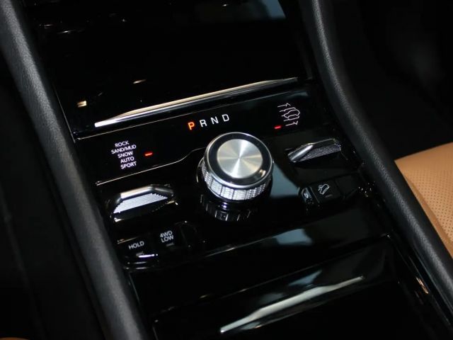 Jeep Grand Cherokee HEMI