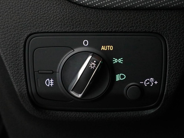 Audi Q2 35 TDI Quattro S-Line S-Tronic