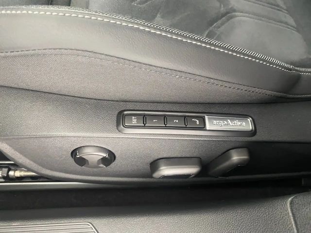 Volkswagen Golf Business DSG Variant