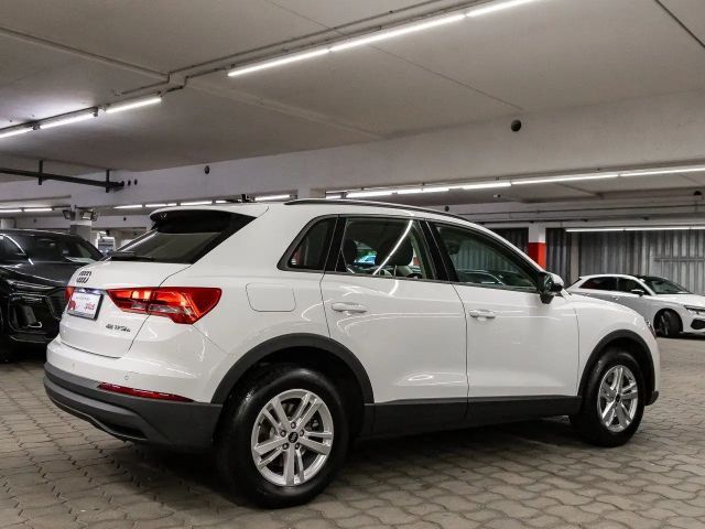 Audi Q3 45 TFSI Hybride