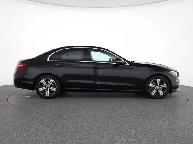 Mercedes-Benz C 200 C 200 d Sedan