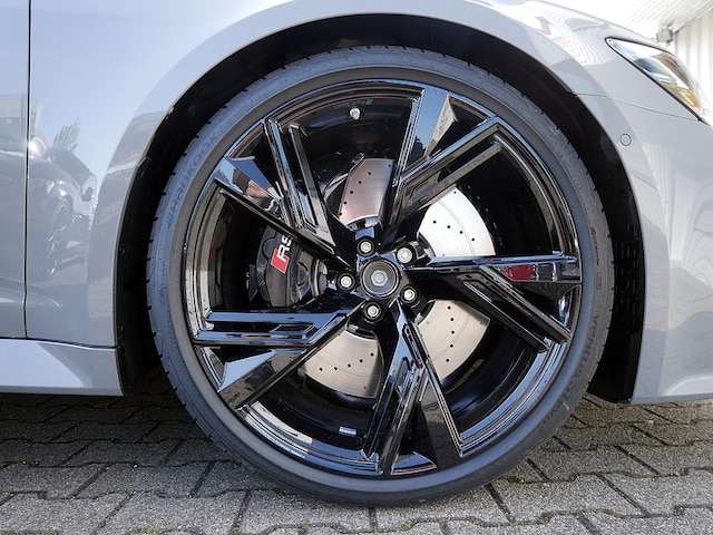 Audi RS6 Avant Quattro