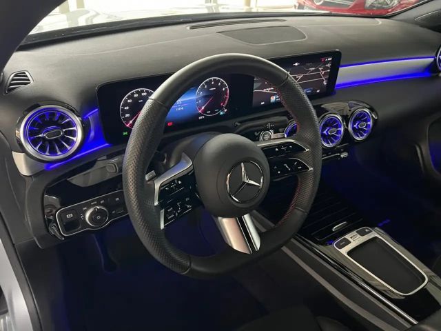 Mercedes-Benz A 180 AMG Line