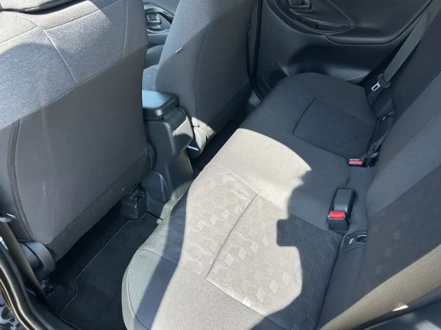 Toyota Yaris Hatchback Hybride VVT-i