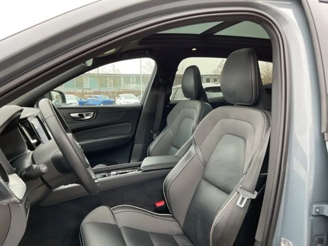 Volvo XC60 AWD Dark T8 Ultimate