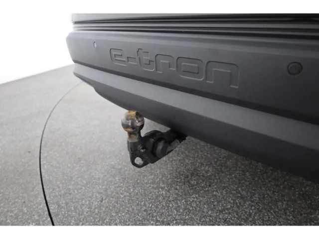 Audi Q4 e-tron 45 AHK/Wärmepump/NAV/el.Heckklappe/20''