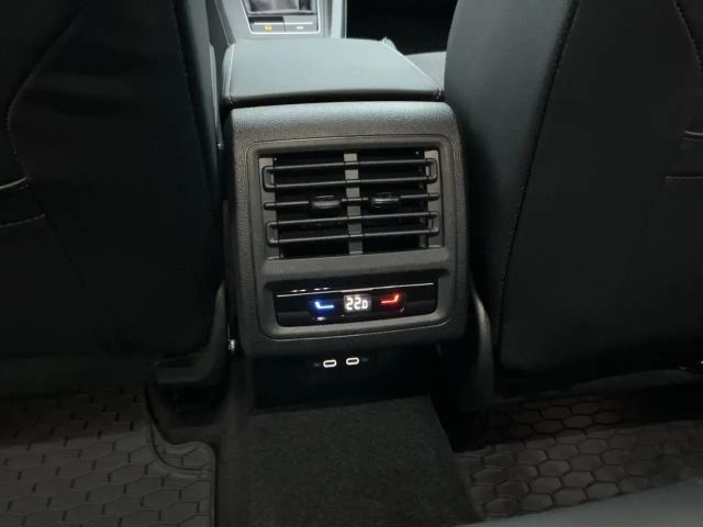 Volkswagen Golf Rabbit TSI