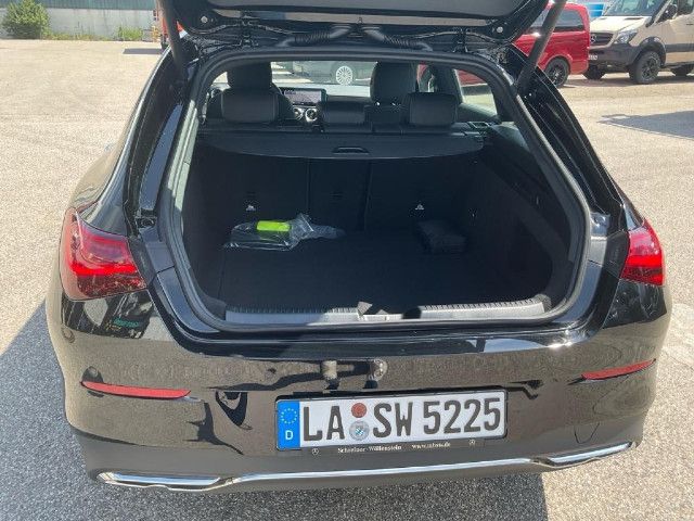 Mercedes-Benz CLA 200 Shooting Brake