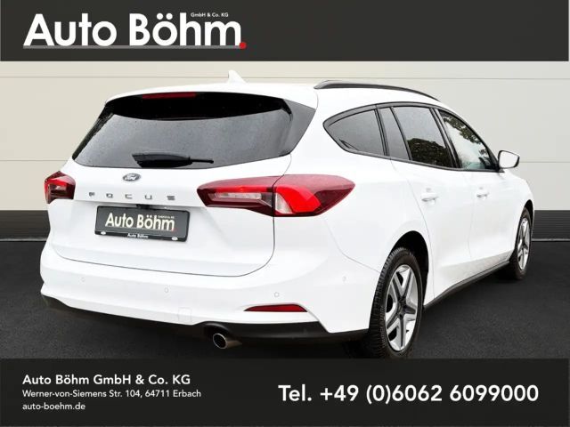 Ford Focus Cool & Connect Wagon