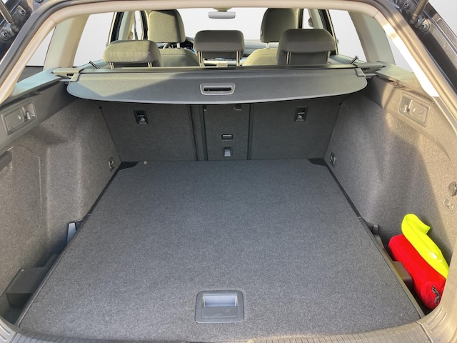 Volkswagen Golf 2.0 TDI DSG Life Variant