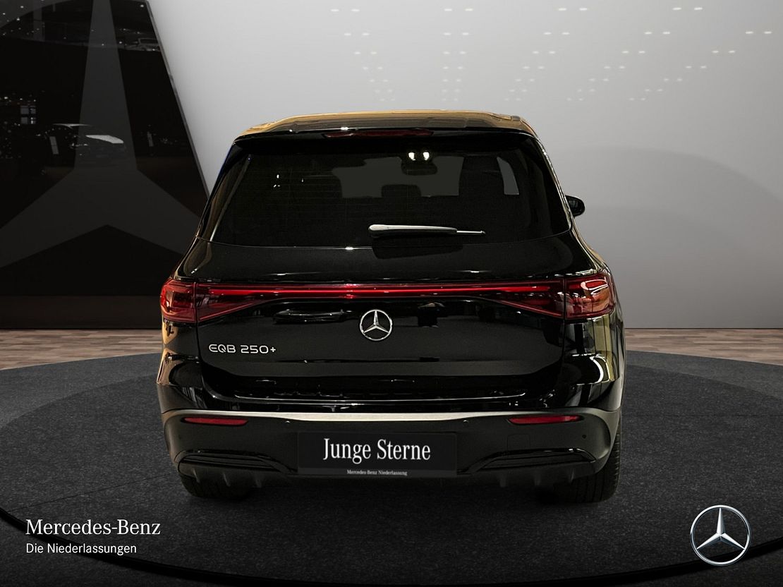 Mercedes-Benz EQB 250