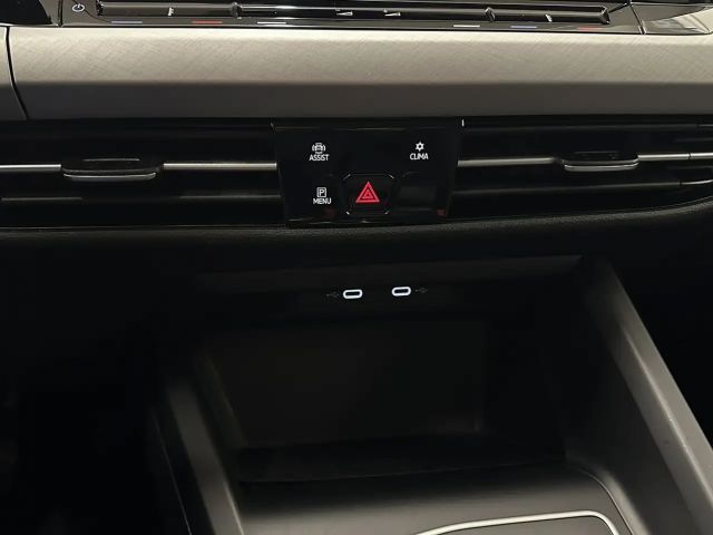 Volkswagen Golf DSG Life Variant