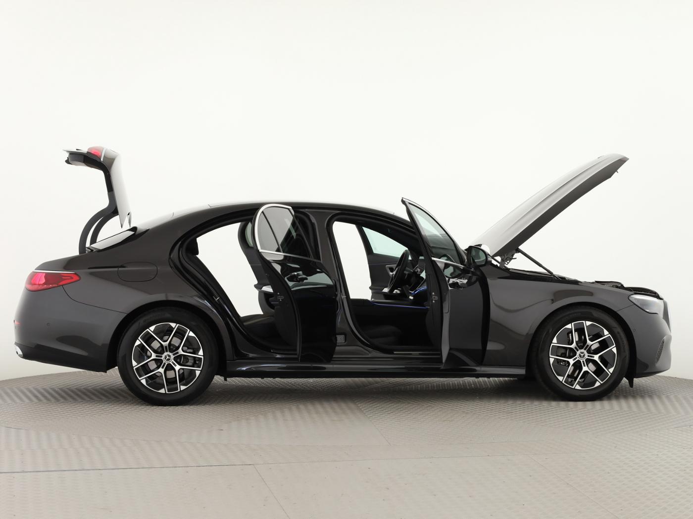 Mercedes-Benz E 200 AVANTGARDE Premium Sedan