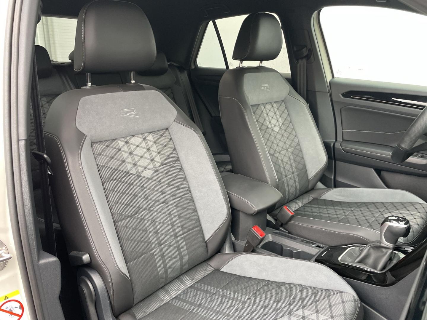 Volkswagen T-Roc 1.5 TSI DSG R-Line Style