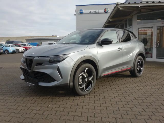 Alfa Romeo Junior 1.2 VGT Schiebedach/ACC/LED/DAB/PDC/RfK180°/SHZ