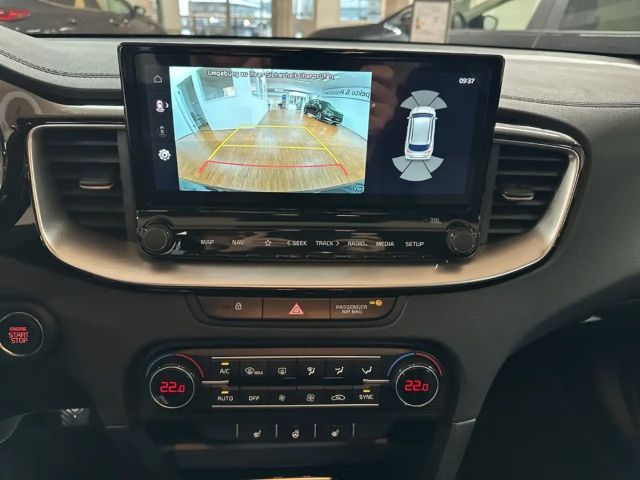 Kia Ceed Ultimate Edition 1.5T 140+ STYLE+ SITZHEIZUNG+ NAV