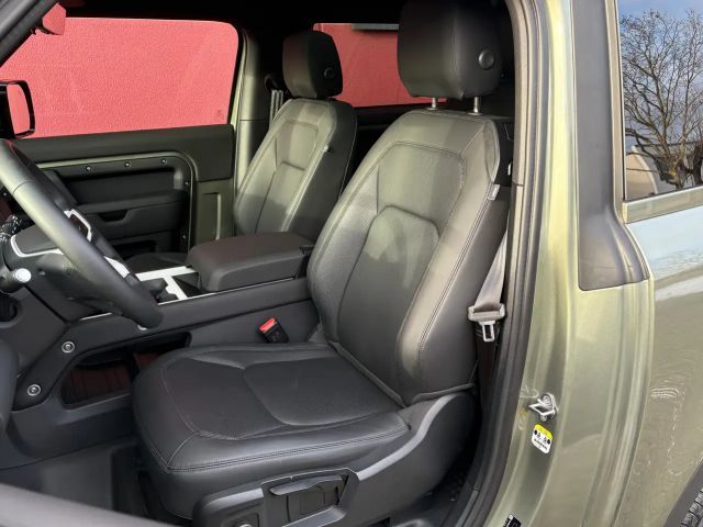 Land Rover Defender 3.0 90 D200 S