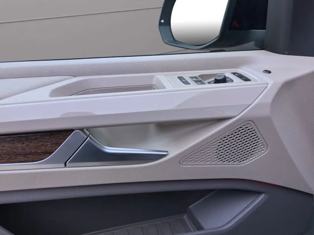 Volkswagen Multivan 2.0 TDI DSG Style T7