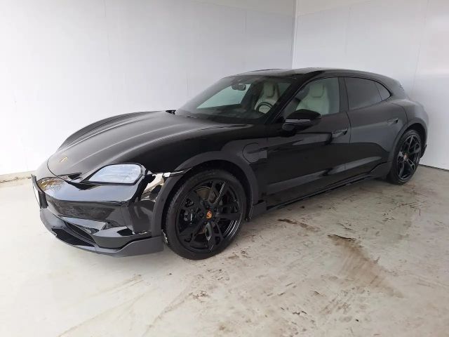 Porsche Taycan 4S Cross Turismo
