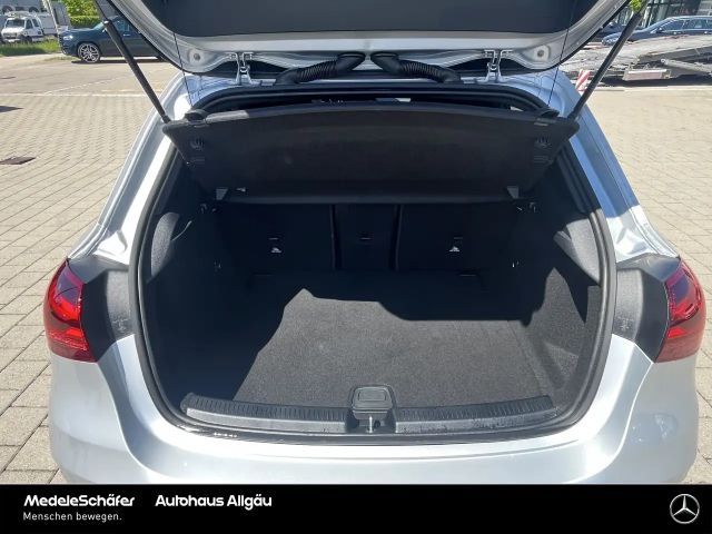 Mercedes-Benz A 200 AMG Line