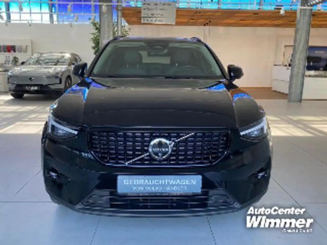 Volvo XC40 Business Dark Plus