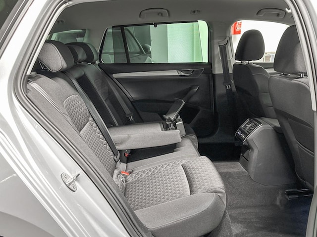 Skoda Superb 2.0 TDI Ambition Combi