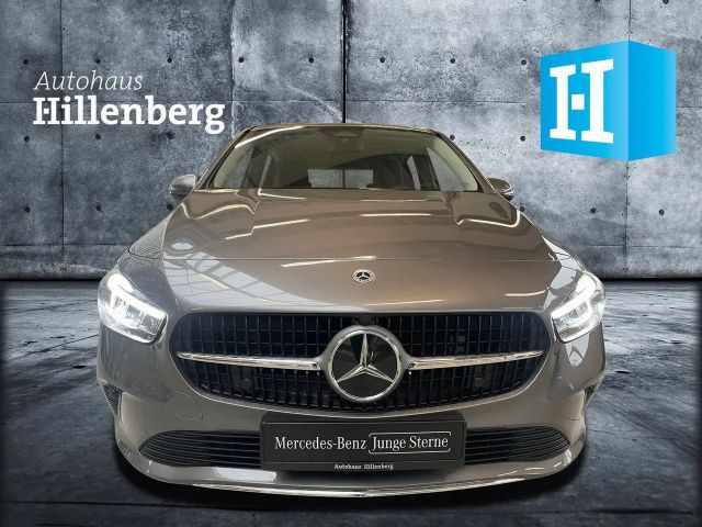 Mercedes-Benz B 200 Progressive Sedan