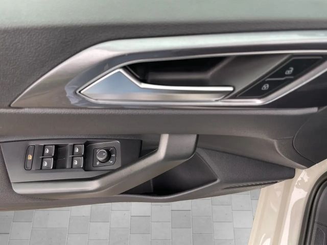 Volkswagen Polo 1.0 TSI DSG Style