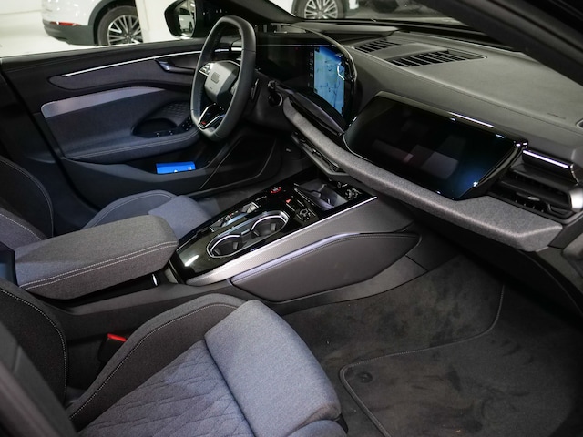 Audi A6 Avant Quattro S-Tronic