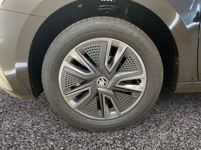 Skoda Fabia 1.0 TSI Tour