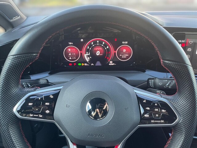 Volkswagen Golf 2.0 TSI DSG Golf VIII