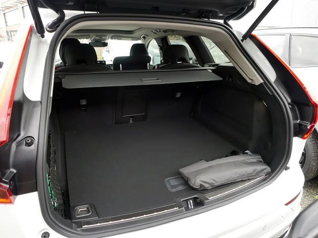 Volvo XC60 AWD Dark Plus Recharge T6