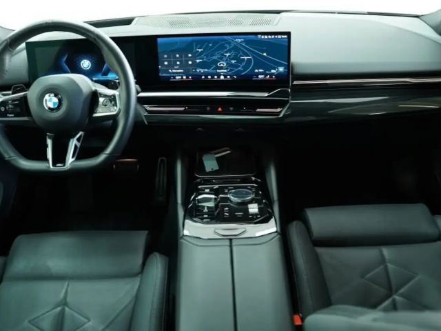 BMW 540 540d M-Sport Touring xDrive