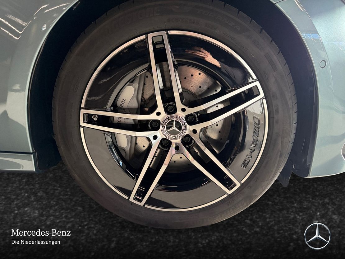 Mercedes-Benz E 200 AMG Line Sedan