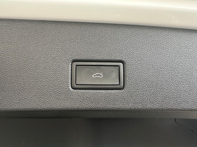 Volkswagen T-Roc 1.5 TSI DSG R-Line