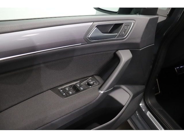 Volkswagen Touran 2.0 TDI Highline R-Line