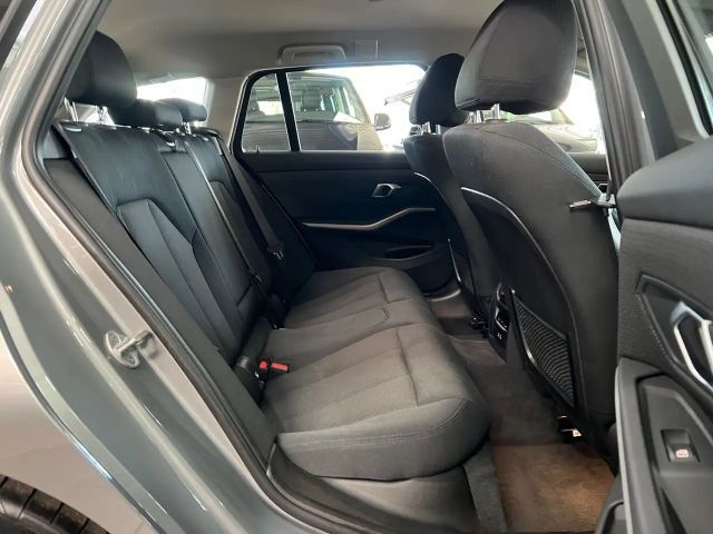 BMW 318 318d Touring