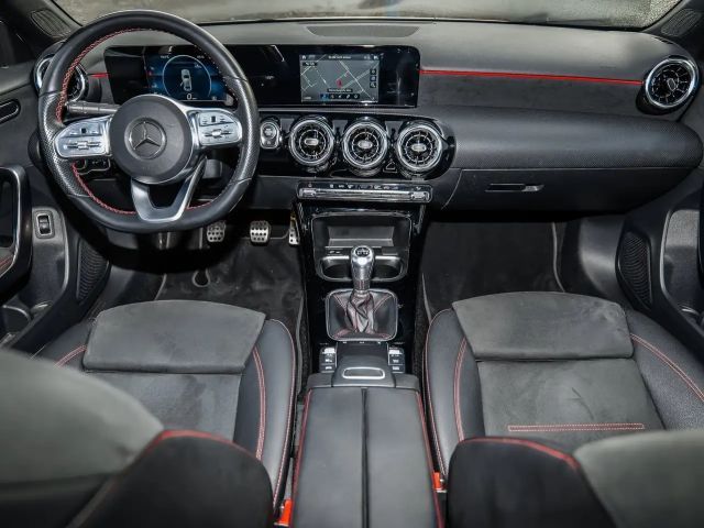 Mercedes-Benz A 180 AMG Line